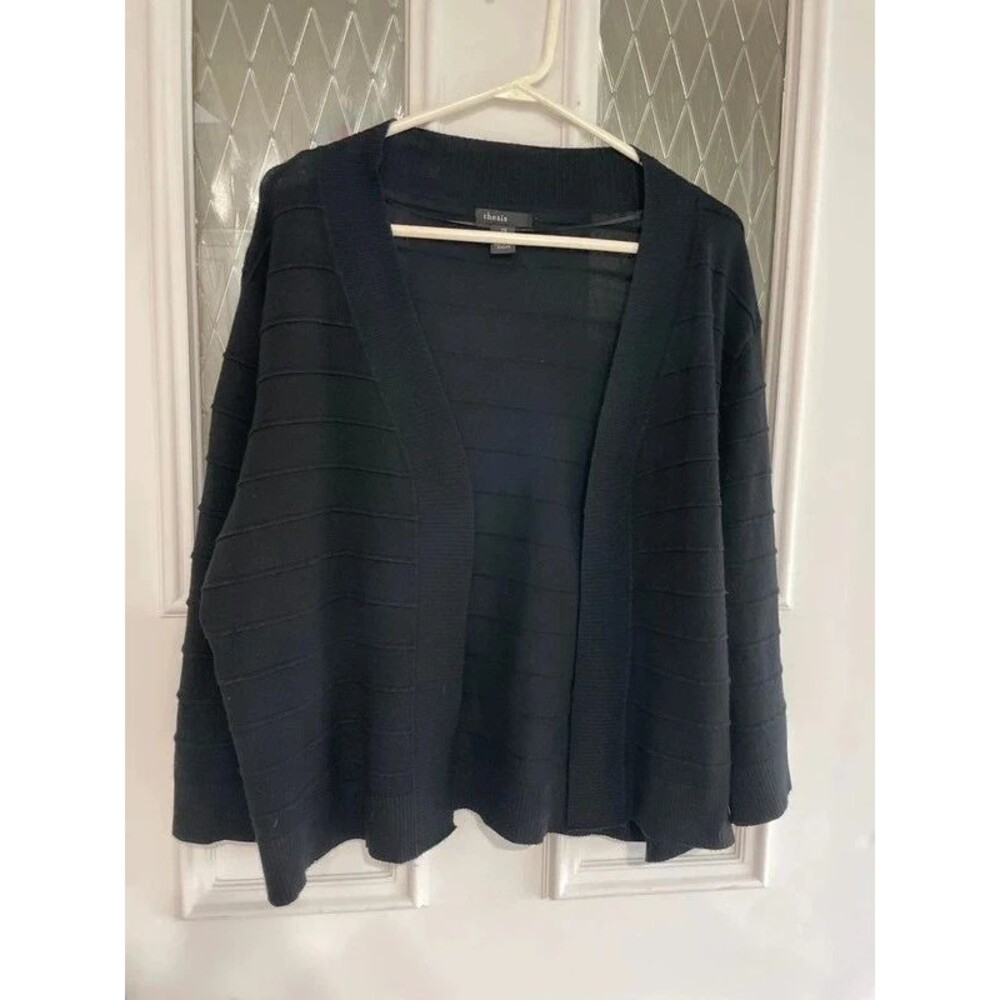Thesis women’s 2X black sweater 3/4 length sleeves